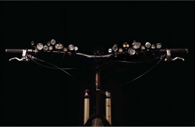 Велопризраки, или как стать заметным на велосипеде. Выбор велосипедного фонаря.