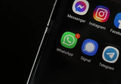 Администраторы WhatsApp получат право утверждать запросы в групповые чаты