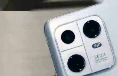 Утечка дизайна Xiaomi 13 Pro показала три задних камеры и брендинг Leica